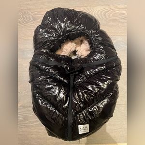 7 AM ENFANT Cocoon Like New